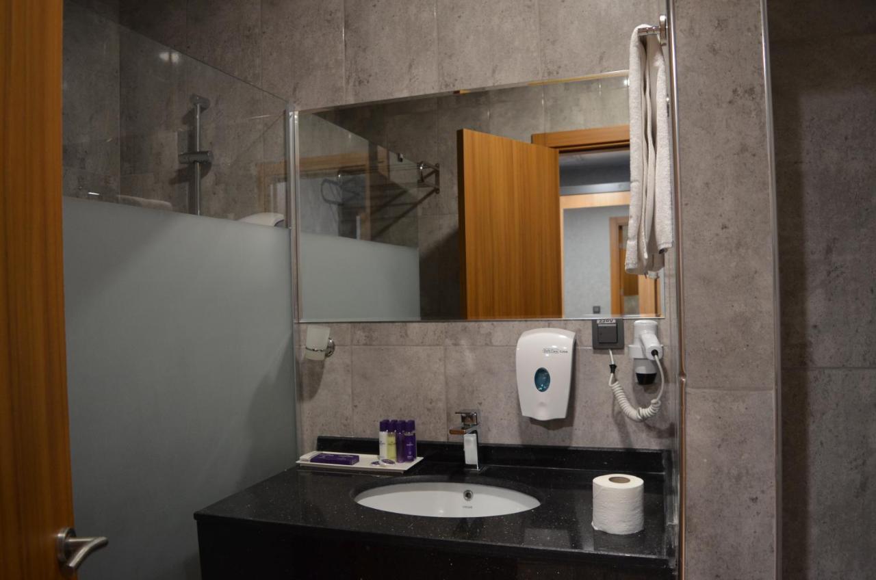 Lavanta Tepesi Hotel Ve Spor Tesisleri Burdur Buitenkant foto